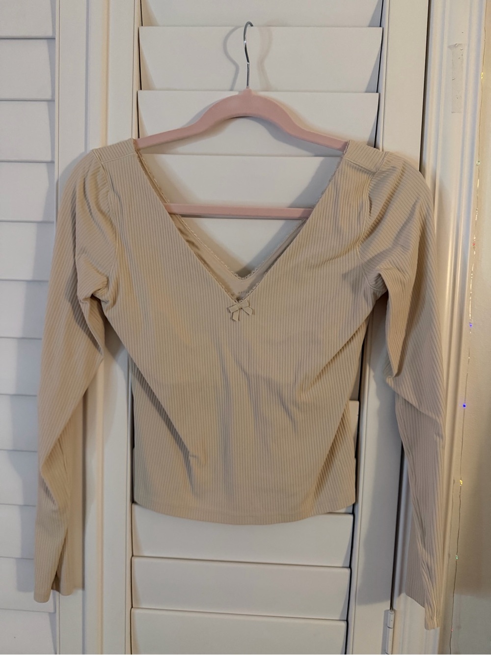 Aerie Ribbed V-Neck Long Sleeve Top - Cream